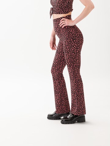 évasé Pantalon 'Belle' Les Lunes en rose