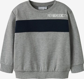 NAME IT Sweatshirt 'NMMVANCE' i grå: forside