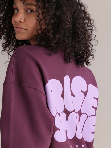 Hey Honey Sweatshirt 'Rise and Shine' in Lila