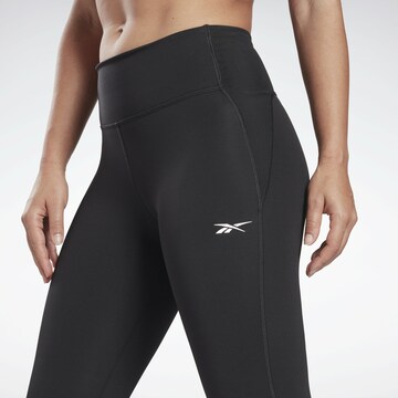 Reebok Skinny Sporthose in Schwarz