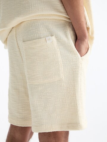 Regular Pantalon Pull&Bear en beige