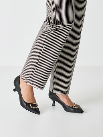 Escarpins Tamaris en noir