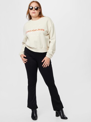 Calvin Klein Jeans Curve Sweatshirt in Beige