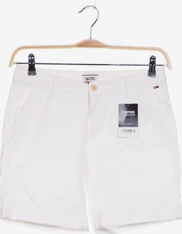 Tommy Jeans Shorts in S in White: front