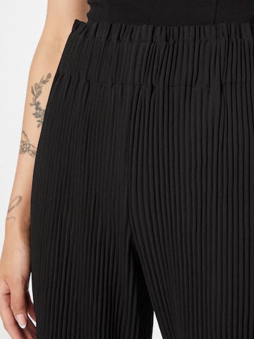 Y.A.S Wide leg Pants 'Alisa' in Black