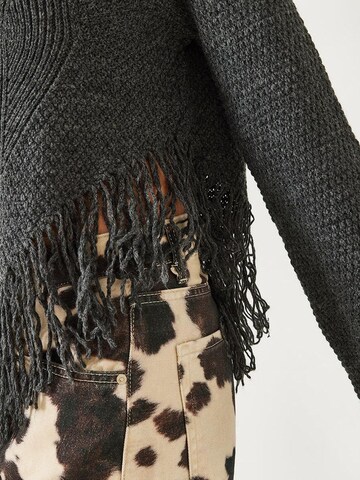 Pullover di Bianco Lucci in grigio