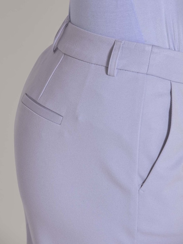 Regular Pantalon à plis MADELEINE en violet