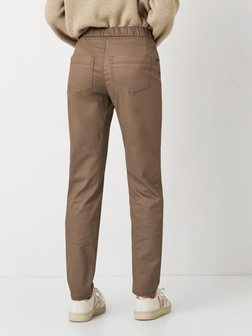 TONI Tapered Hose in Braun