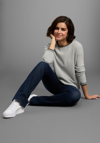 LAURA SCOTT Pullover in Grau