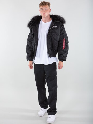 ALPHA INDUSTRIES Vinterjacka '45P' i svart
