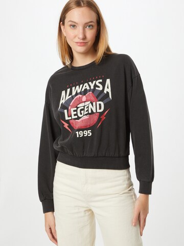 ONLY Sweatshirt 'LUCINDA' in Black: front