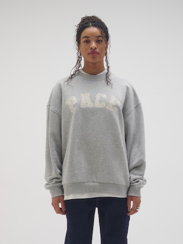 Pacemaker Sweatshirt 'Karim' in Grey: front