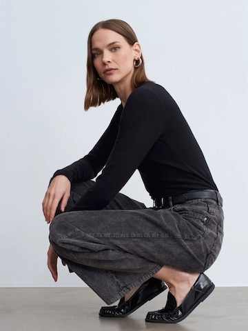 Dilvin Wide leg Trousers in Grey