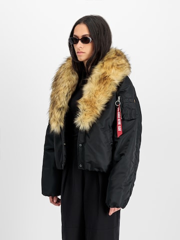 ALPHA INDUSTRIES Overgangsjakke i sort: forside