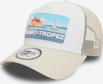 NEW ERA Cap 'Summer Saint Tropez Trucker' in Beige: front