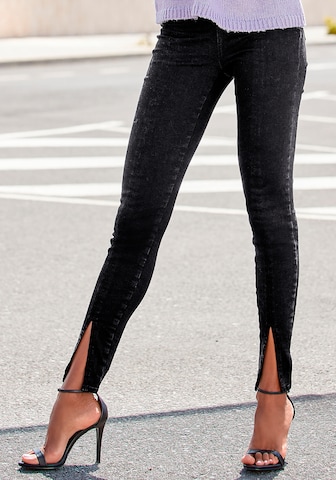 LASCANA Skinny Jeans in Black