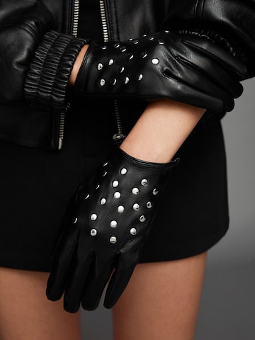 Bershka Kesztyű - fekete