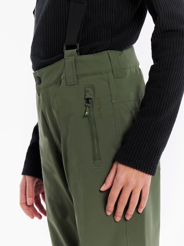 PROTEST Loosefit Sporthose 'SUNNY JR' in Grün