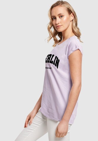Merchcode T-Shirt 'Berlin' in Lila