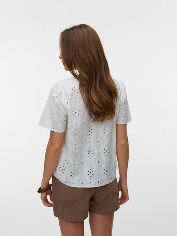 Top di VERO MODA in bianco