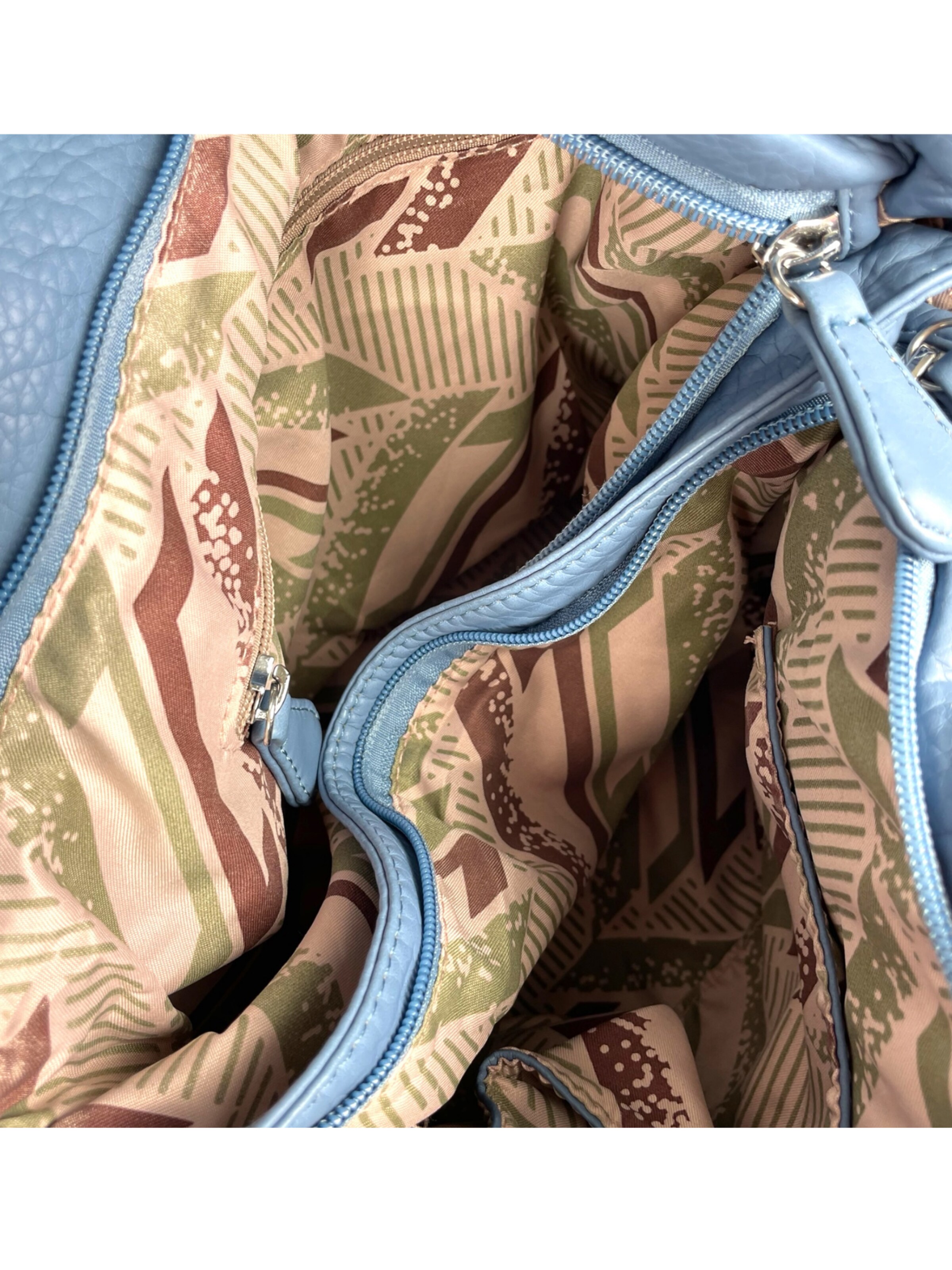 Kumixi Handbag in Blue