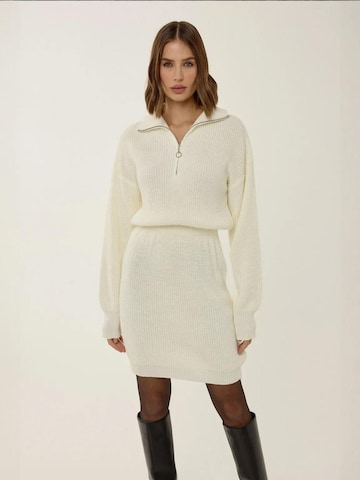 Robes en maille Hiccup en blanc : devant