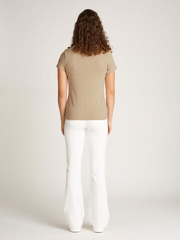 T-shirt Calvin Klein Jeans en gris