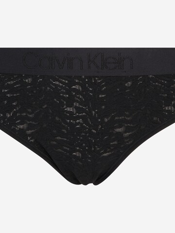 Tanga de la Calvin Klein Underwear Plus pe negru