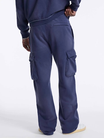GUESS Loosefit Hose in Blau
