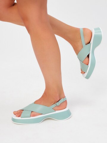 Sandales CESARE GASPARI en vert