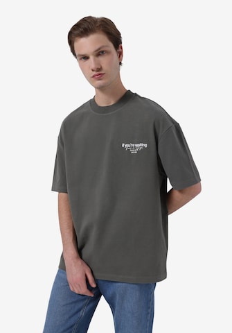 Colin's Shirt in Bronze: front