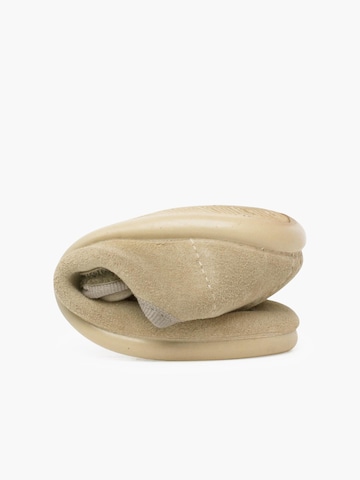 Pisamonas - Sapato baixo em bege