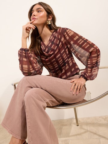 Camicia da donna di Friends Like These in rosso