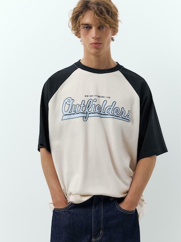 Pull&Bear T-Shirt 'OUTFIELDERS' in Weiß: Vorderseite