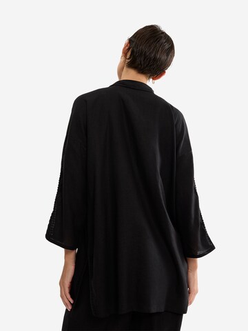 TRIUMPH Beach-Hemd ' Red Label Summer Wear ' in Schwarz