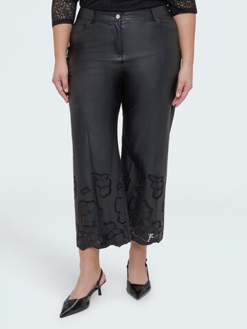 Fiorella Rubino Tapered Pants in Black