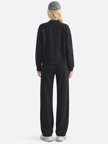 Lady Bersan Leisure suit in Black