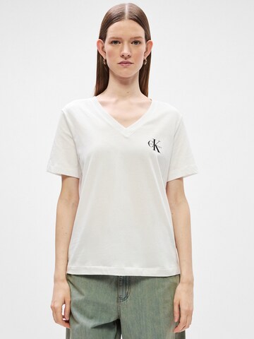 Tricou de la Calvin Klein Jeans pe roșu: față