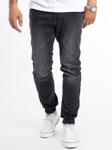 Rock Creek Tapered Jeans in Grey: front