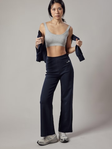 Pantaloni 'Panta Palazzo in Interlock' di OWN Off With Nature in blu: frontale