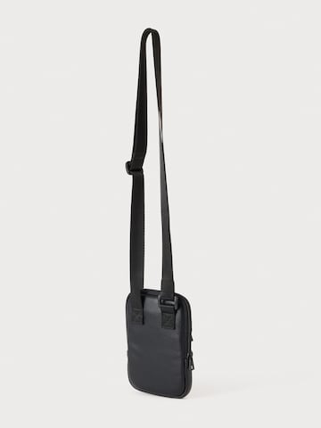 EA7 Emporio Armani Taška přes rameno – černá