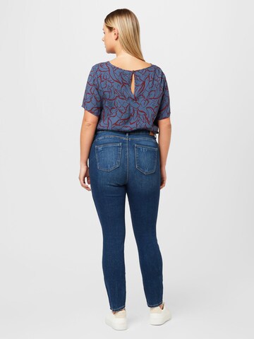 Skinny Jeans 'DAISY' di ONLY Curve in blu