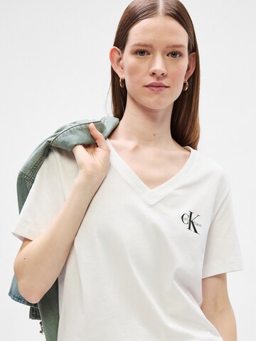 Tricou de la Calvin Klein Jeans pe roșu