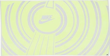 NIKE Handtuch in Grün: Vorderseite