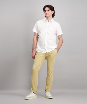 Pioneer Authentic Jeans Regular Chino Pants in Yellow