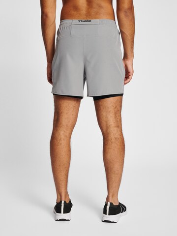 Hummel Regular Shorts 'FAST' in Grau