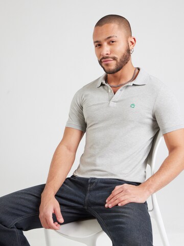 UNITED COLORS OF BENETTON Футболка в Серый: спереди