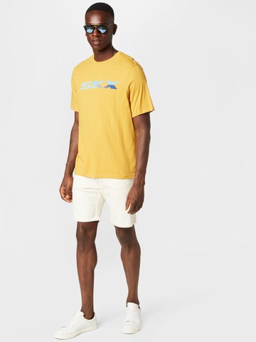 SKECHERS Performance Shirt in Yellow