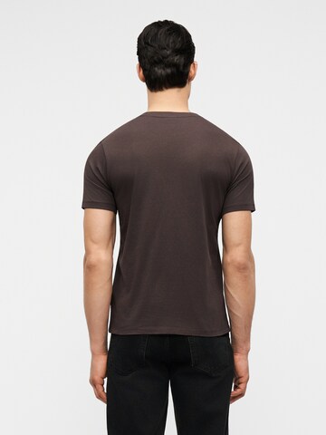 JOOP! Jeans Тениска 'Alphis' в кафяво