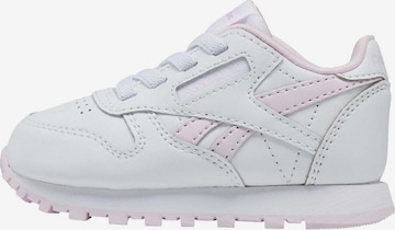 Baskets Reebok en blanc : devant